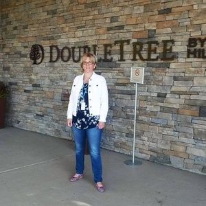 Meet your Posher, Christiane